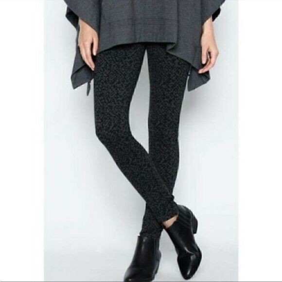 Bundle of 2 Joie Keena Ponte Stretch Leggings Size S - Picture 1 of 16